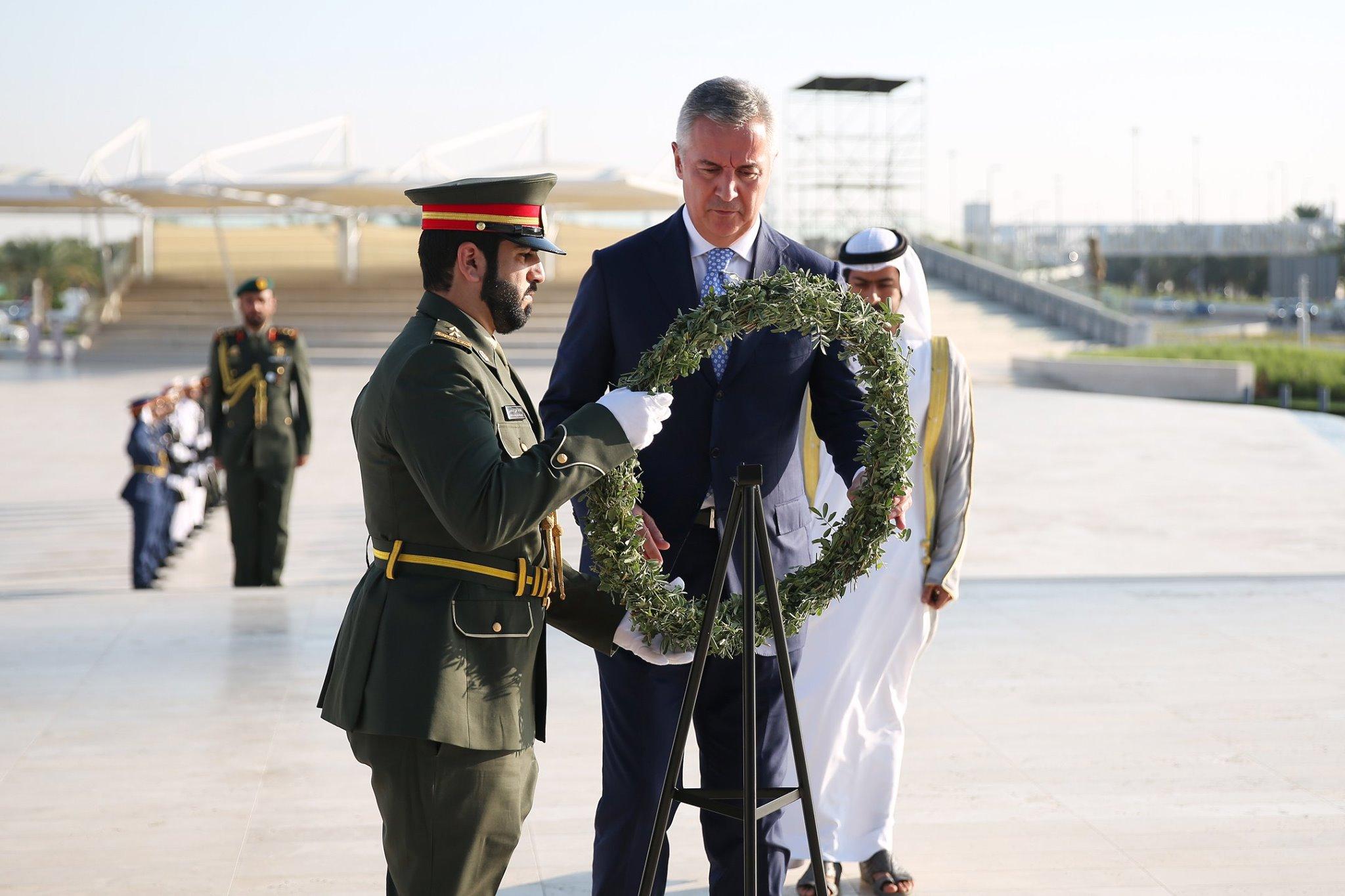 Đukanović položio vijenac na spomenik Wahat Al Karama - Avaz