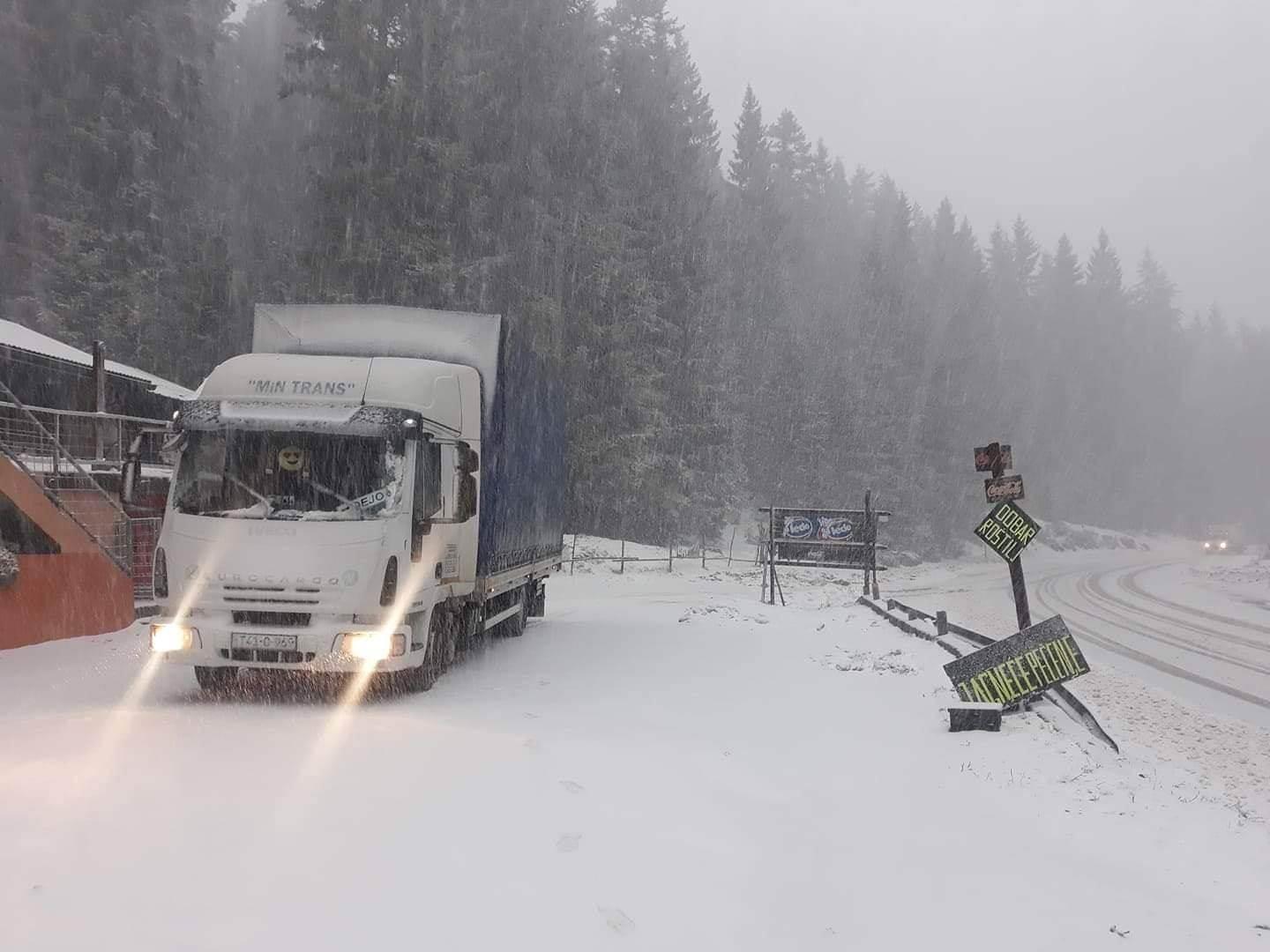 Snijeg uzrokovao probleme - Avaz