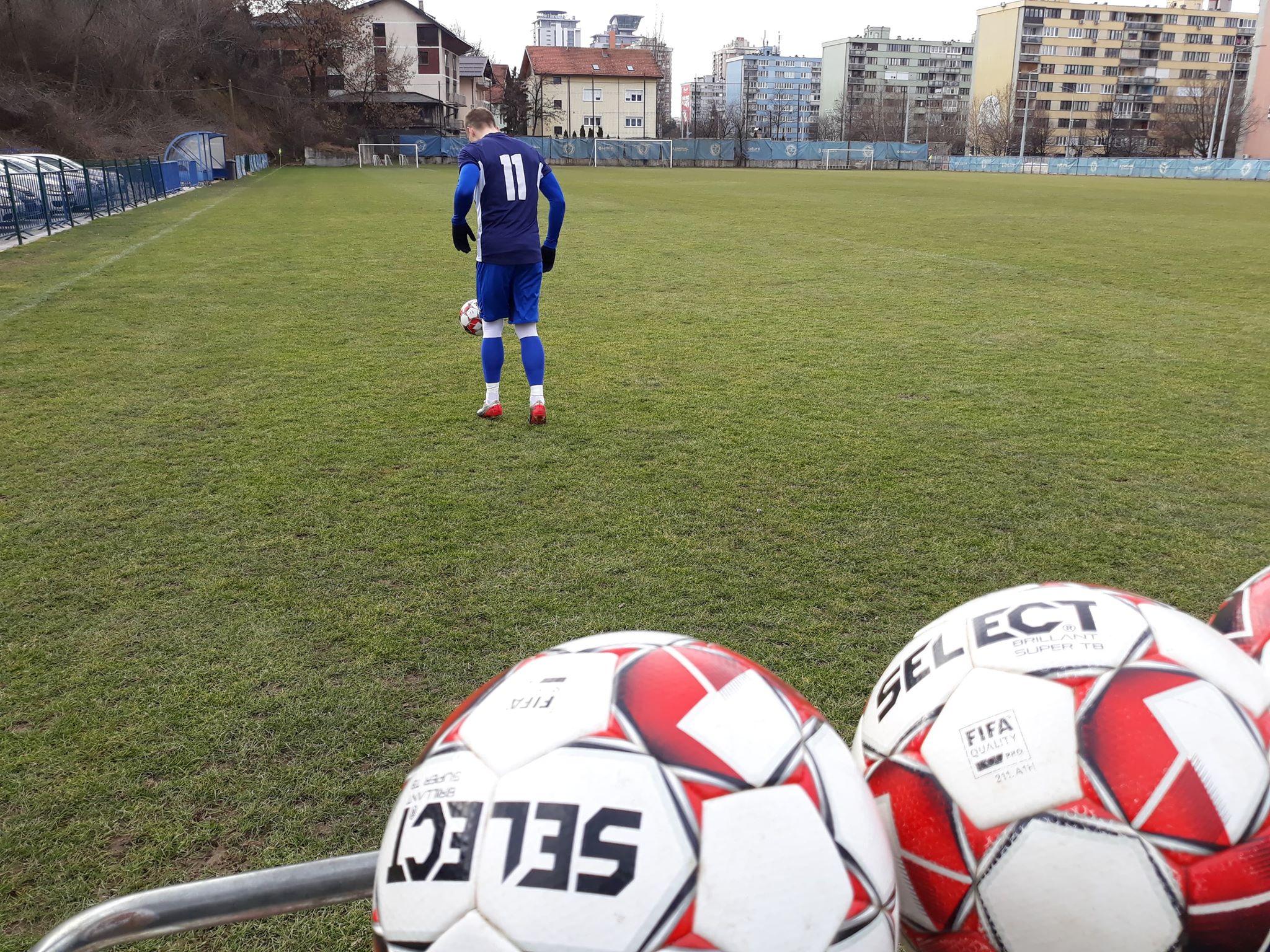 Grbavica: Željin pomoćni travnjak bolji od pola glavnih premijerligaških