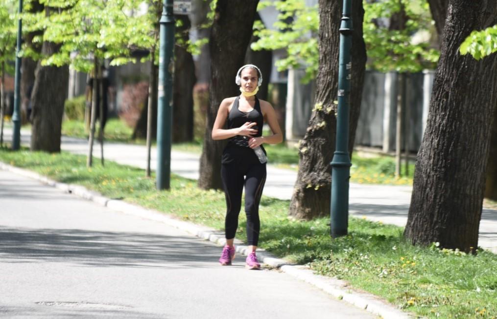 Otkud ideja da će kafići u Sarajevu raditi od 2. maja?