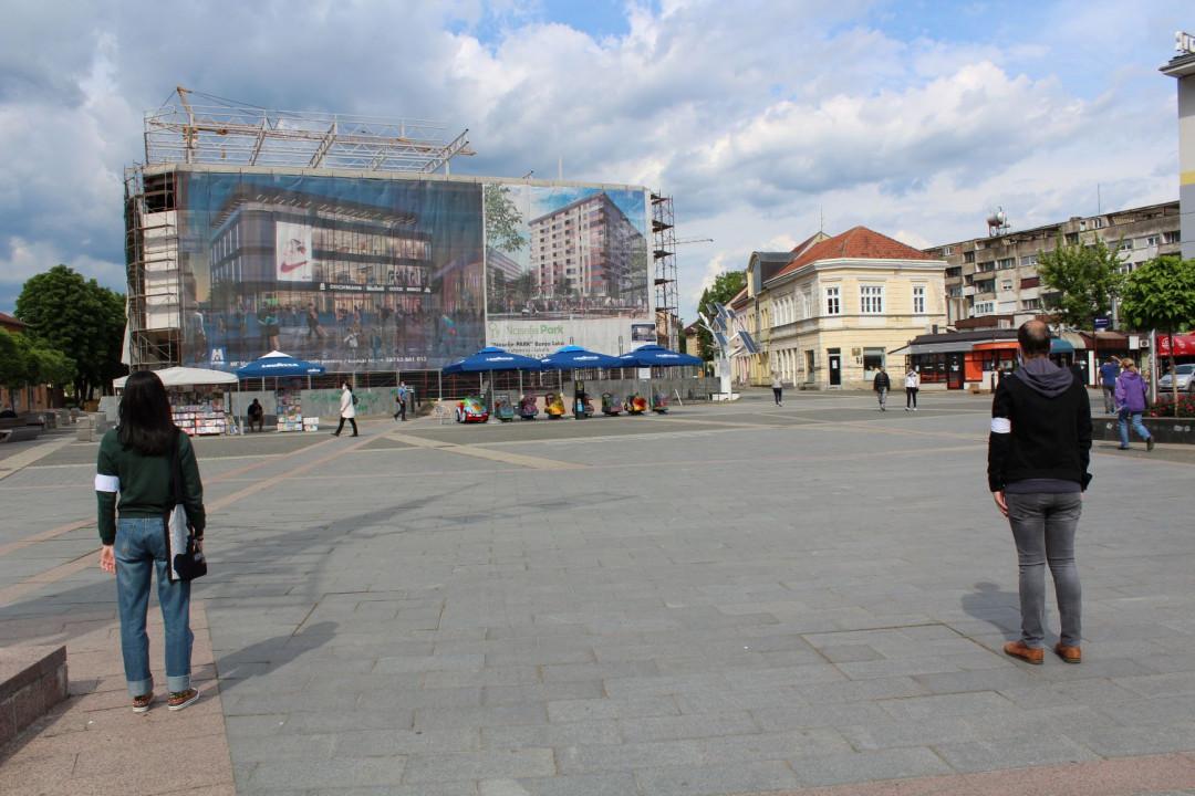 Simboličnim vezivanjem traka građani i udruženja godinama podsjećaju na stradanja - Avaz