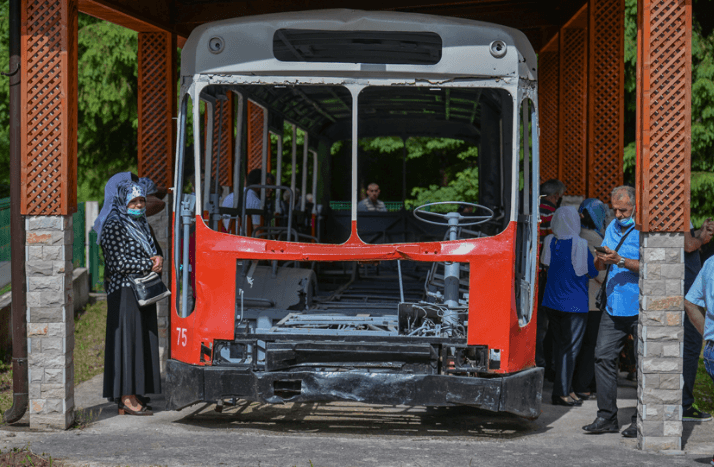 Bošnjaci pobijeni u autobusu - Avaz