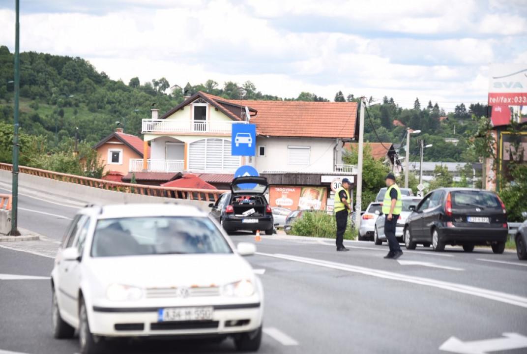 Preminula žena nakon stravične saobraćajne nesreće u Hadžićima