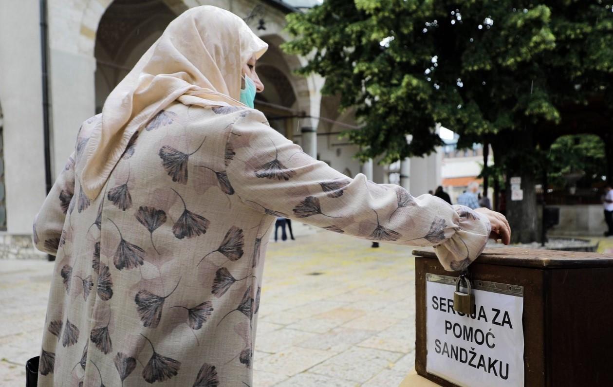 Ljudi velikog srca: U džamijama širom BiH prikupljan novac za Sandžak