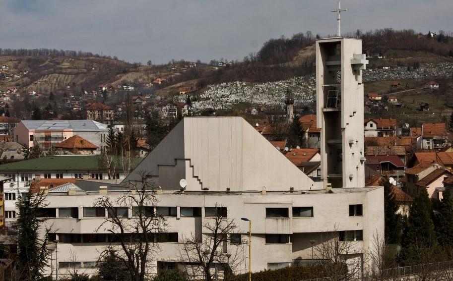 Rasvijetljena teška krađa u Franjevačkom samostanu