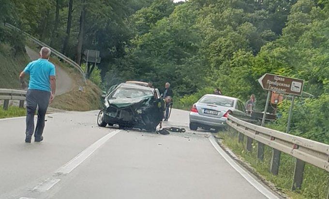 Stravičan sudar kod Banje Luke: Čovjek bez svijesti, policija i Hitna na licu mjesta