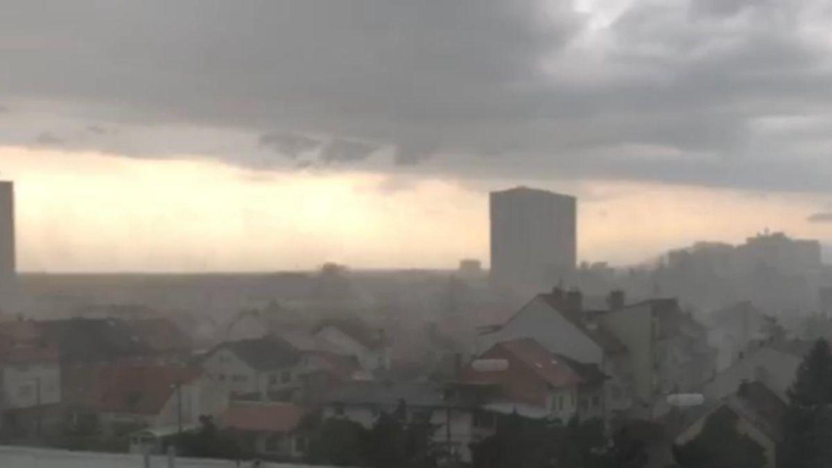 Jako nevrijeme ponovo pogodilo Zagreb, padao grad veličine lješnjaka