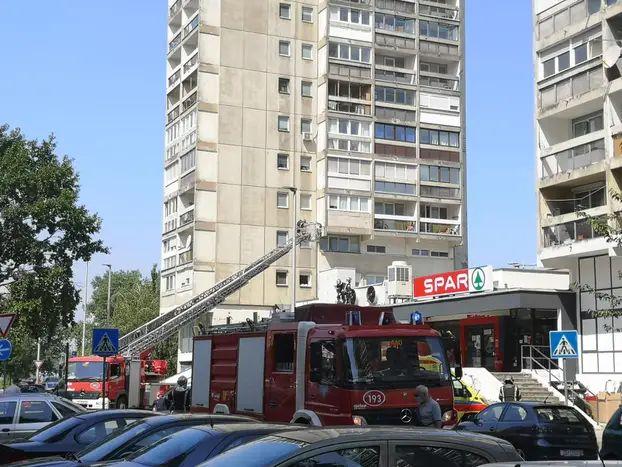 Žena pala sa zgrade u Zagrebu dok je čistila