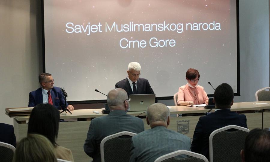 Savjet Muslimana CG: Gospodine Abazoviću, ne vjerujemo "Mladićevim čokoladicama"