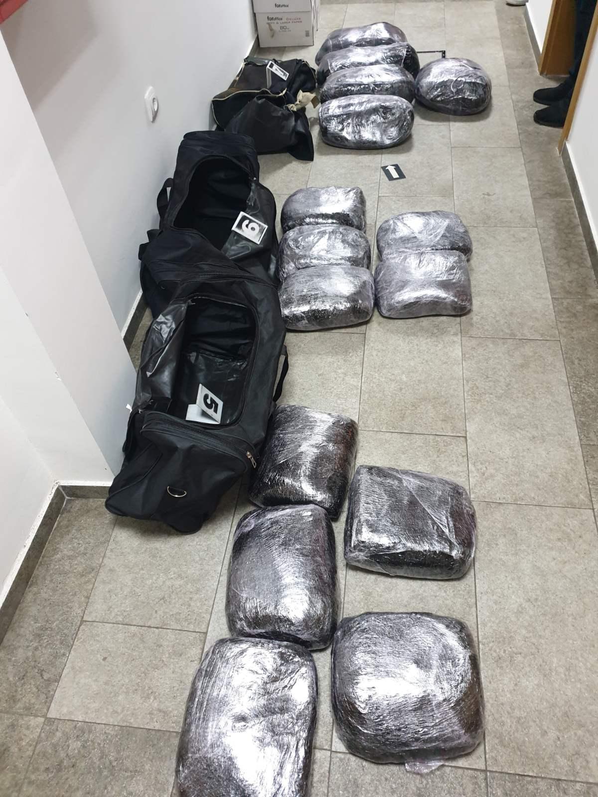 Zaplijenjeno 103 kilograma smjese za lijekove, uhapšena jedna osoba