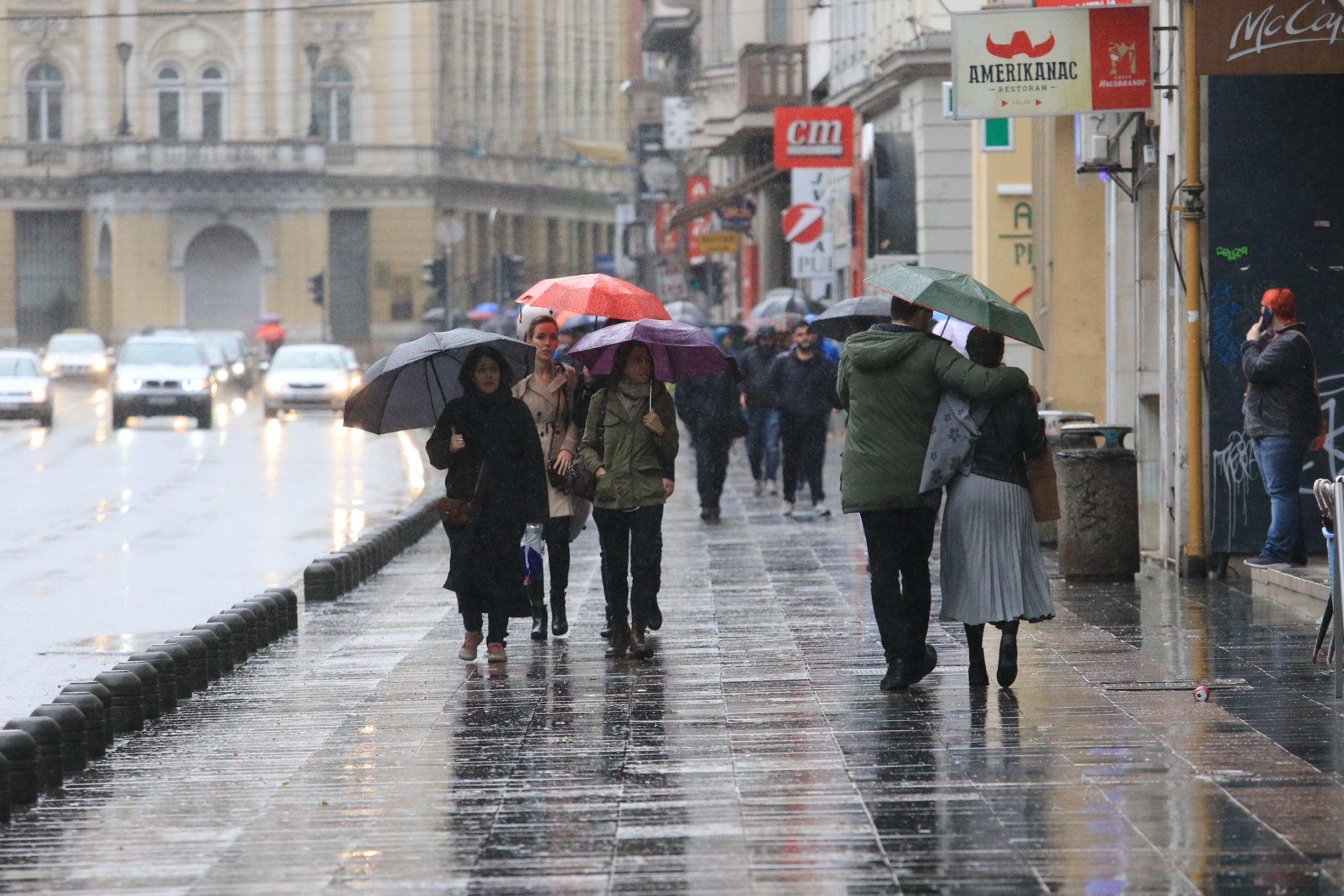 Danas dosta kiše i oblaka, a malo će i otopliti