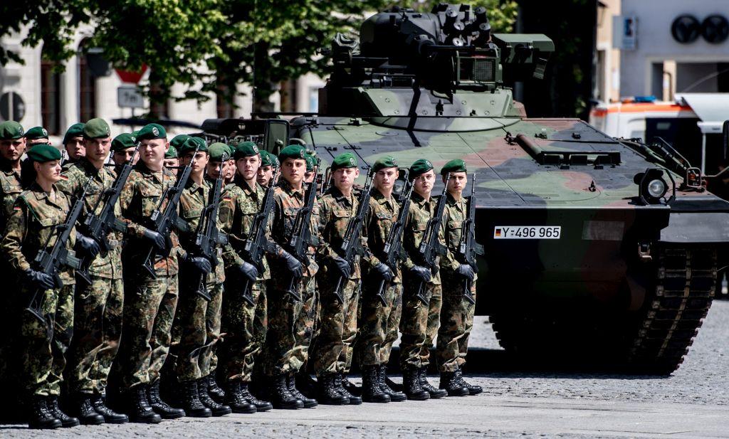 Protesti zbog rastuće vojne potrošnje