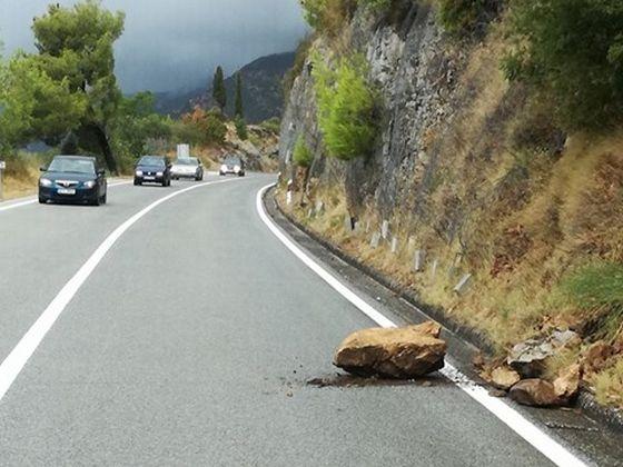 Jutarnja magla smanjuje vidljivost, a učestali su i odroni zemlje