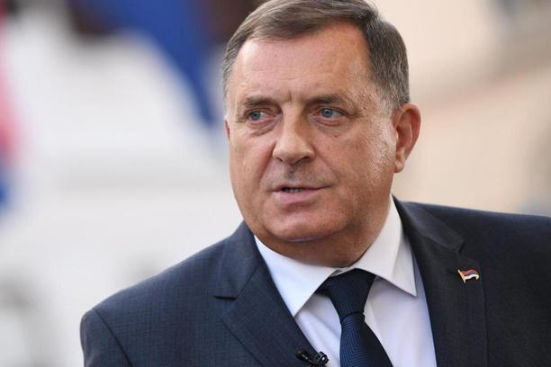 Dodik poslao pozdrave iz bolnice i poručio da će pobijediti ovu bitku