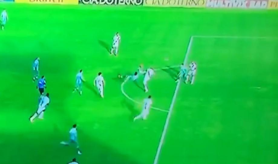 Pogledajte gol "makazicama" koji je postignut udarcem izvan kaznenog prostora