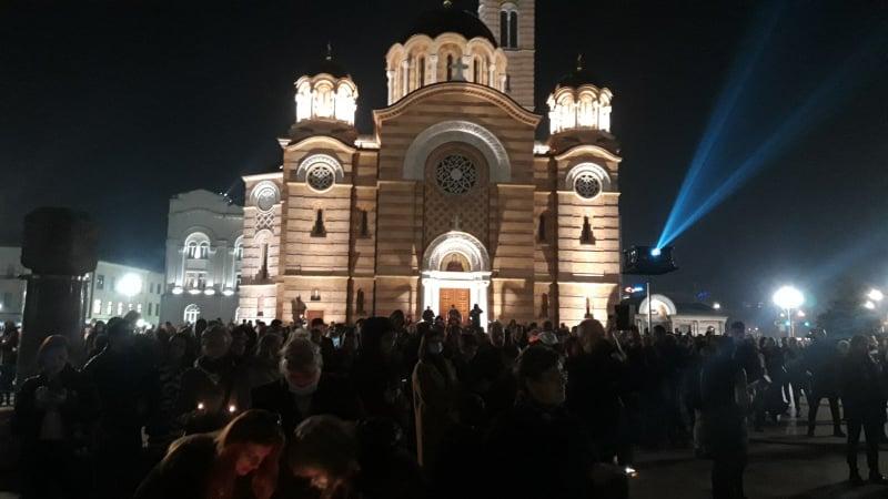 Građani Banja Luke odaju počast Đorđu Balaševiću - Avaz