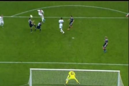 Rade Krunić šutirao na tribine, ali je ipak Milan dobio penal