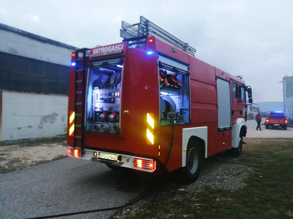 U Doljanima kod Jablanice izgorjela štala sa stokom