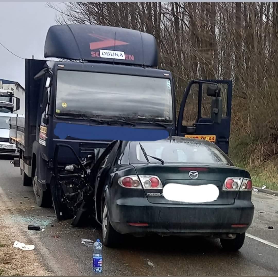 Detalji nesreće na putu Srebrenik-Gračanica: U sudaru kamiona autoškole i Mazde poginula žena