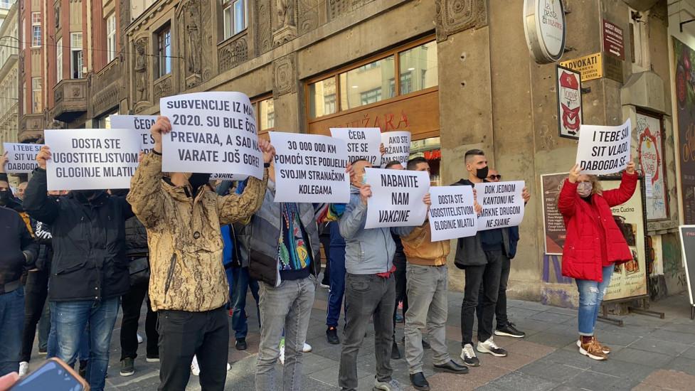 S nedavnih protesta: Ugostitelji traže i da im se isplati novac koji izdvajaju za kirije - Avaz