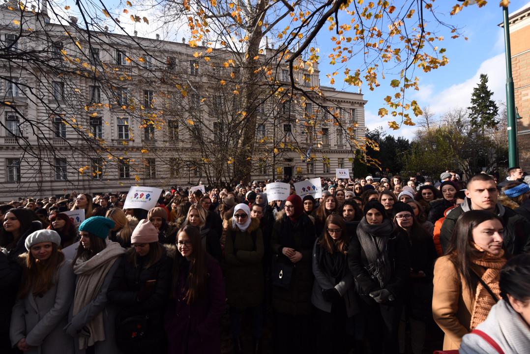 Danas protest studenata ispred Vlade KS: Nezadovoljstvo zbog loše situacije u studentskim domovima