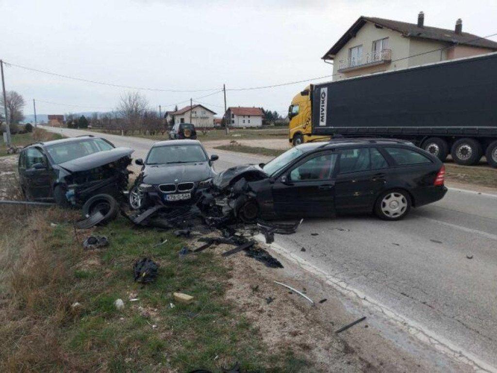 Povrijeđene četiri osobe, među kojima i dijete