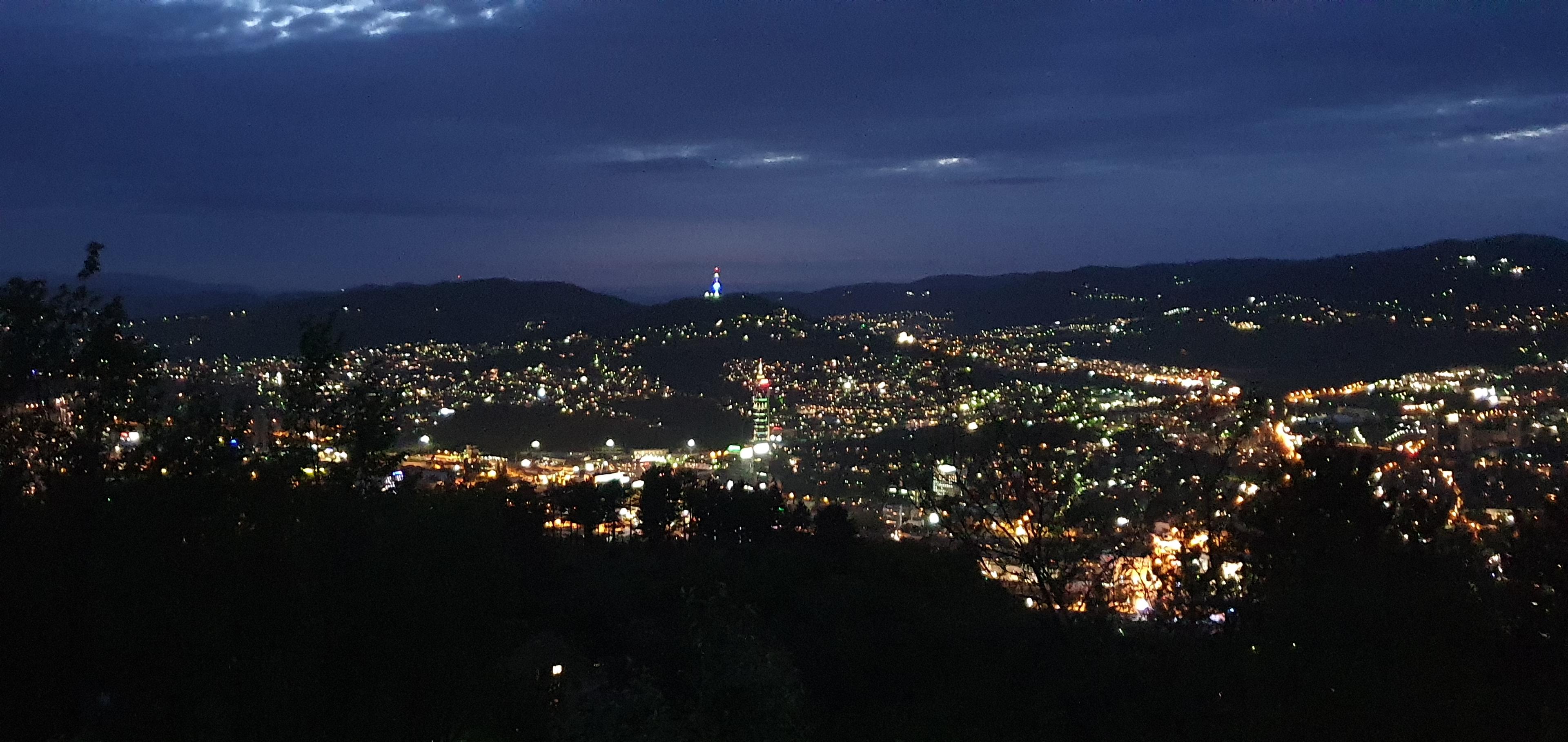 Sarajevo večeras - Avaz