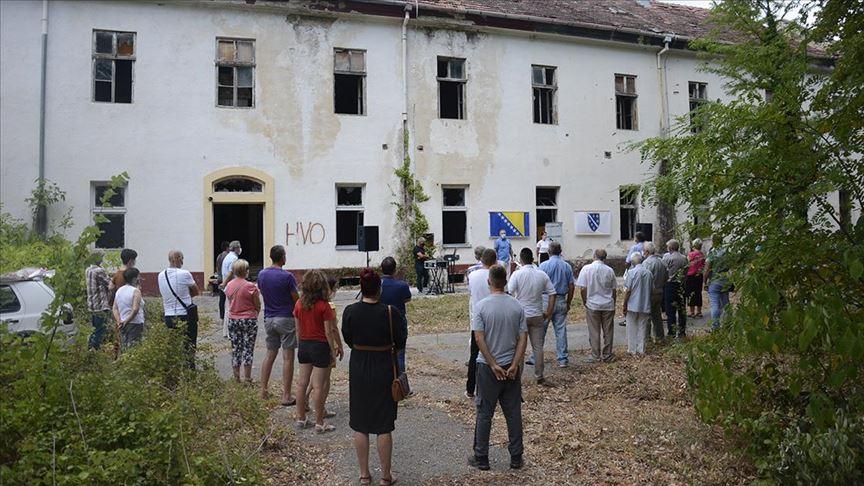 Sa lanjskog obilježavanja pred Koštanom bolnicom - Avaz