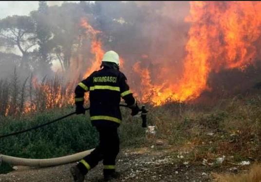 Vatra ugrozila kuće u Donjoj Jablanici, požari i u Stocu te kod Bugojna