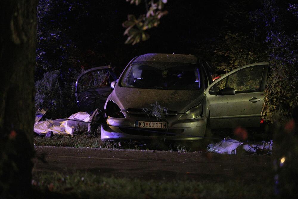 Potresne fotografije s mjesta stravične nesreće: Poginula djevojka, njena mlađa sestra teško povrijeđena