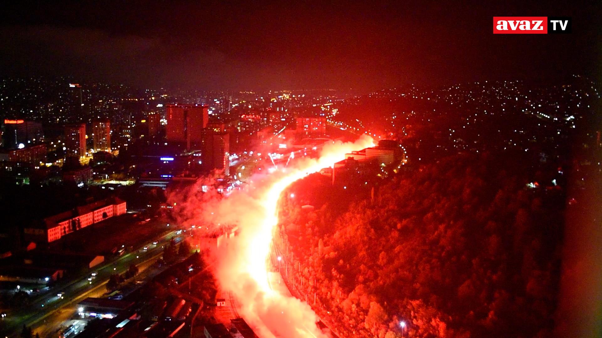 Pogledajte spektakularan performans "Manijaka" na Željezničkoj stanici u Sarajevu