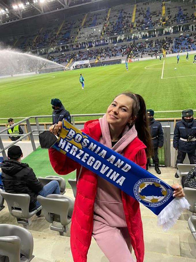 Rođena Moskovljanka Emina Malagić bodrila "Zmajeve": U mom srcu su i Rusija, i Bosna i Hercegovina