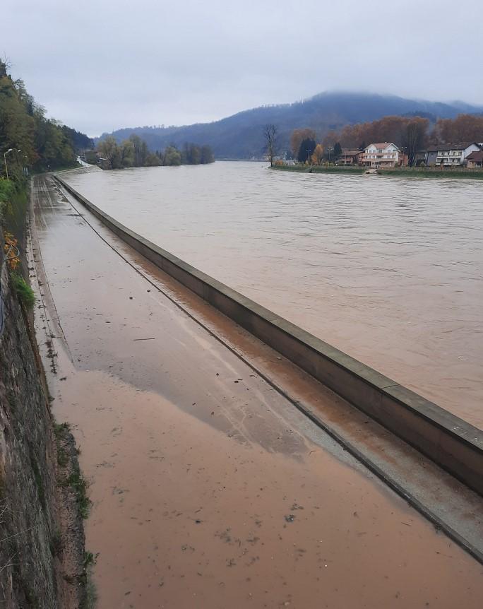 Osvanula nešto mirnija nedjelja - Avaz