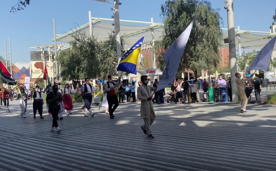 Ceremonija započela paradom - Avaz