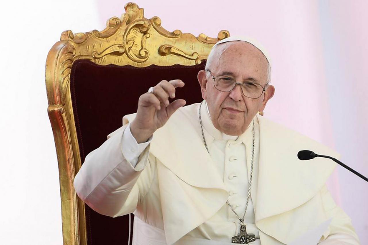 Papa je novogodišnju homiliju posvetio temama majčinstva i žena - Avaz