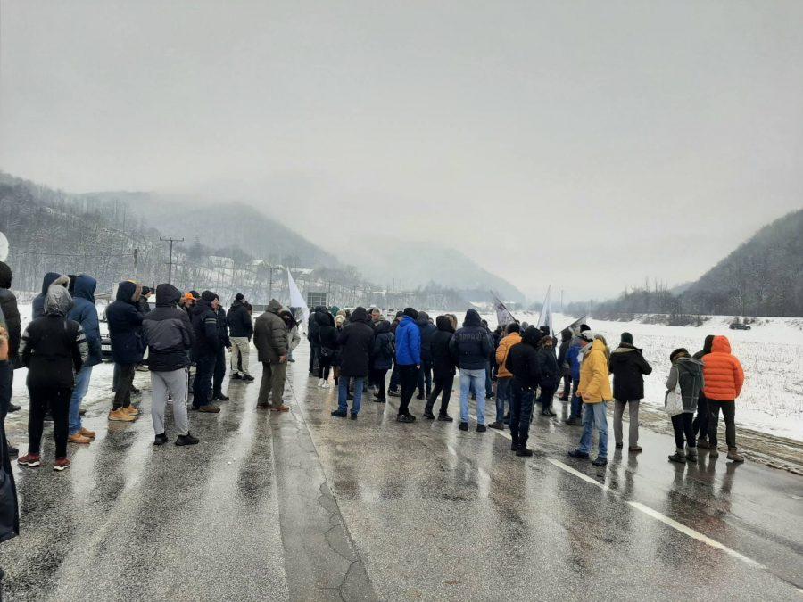 Protesti u Loznici i u Užicu završeni, u Pesku još traju, najavljeno novo okupljanje