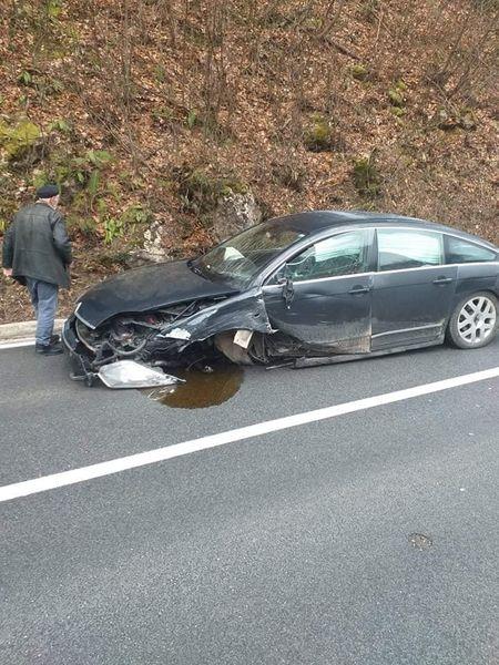 Težak sudar kod Konjević Polja: Pričinjena veća materijalna šteta