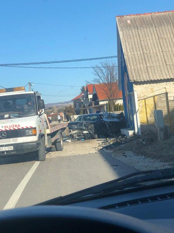 Stravične fotografije s mjesta nesreće - Avaz