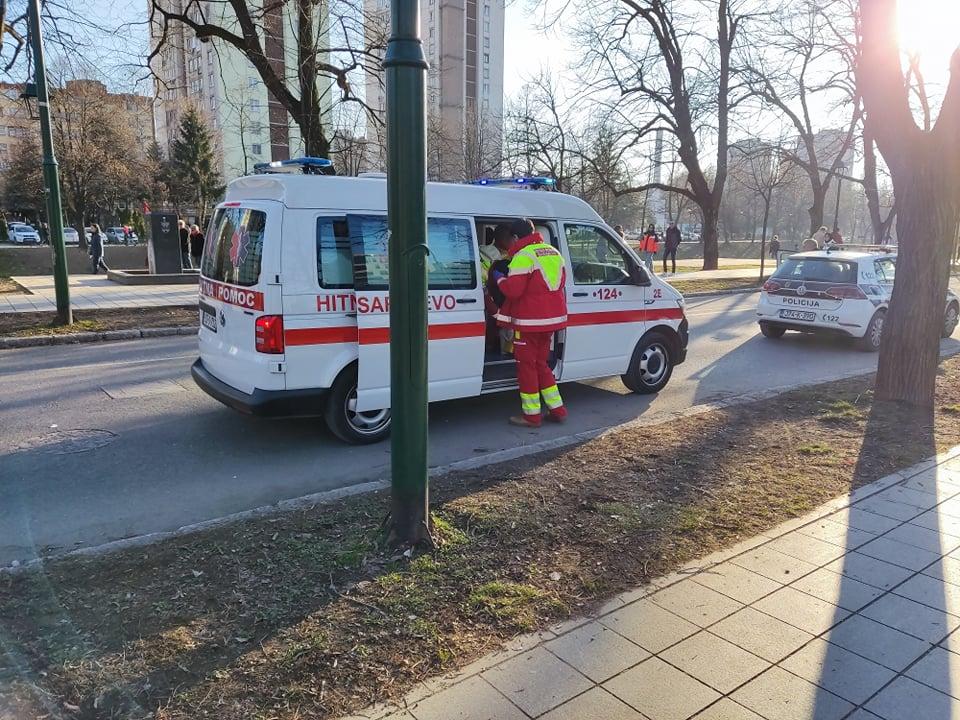 Hitna pomoć ga odvezla - Avaz