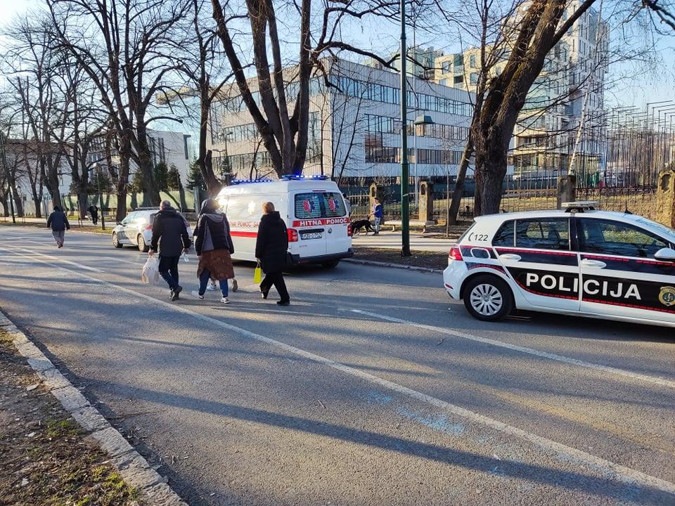 "Avaz" saznaje: Usred dana na Vilsonovom oborili mladića s bicikla pa ga udarali nogama, on uspio pozvati policiju