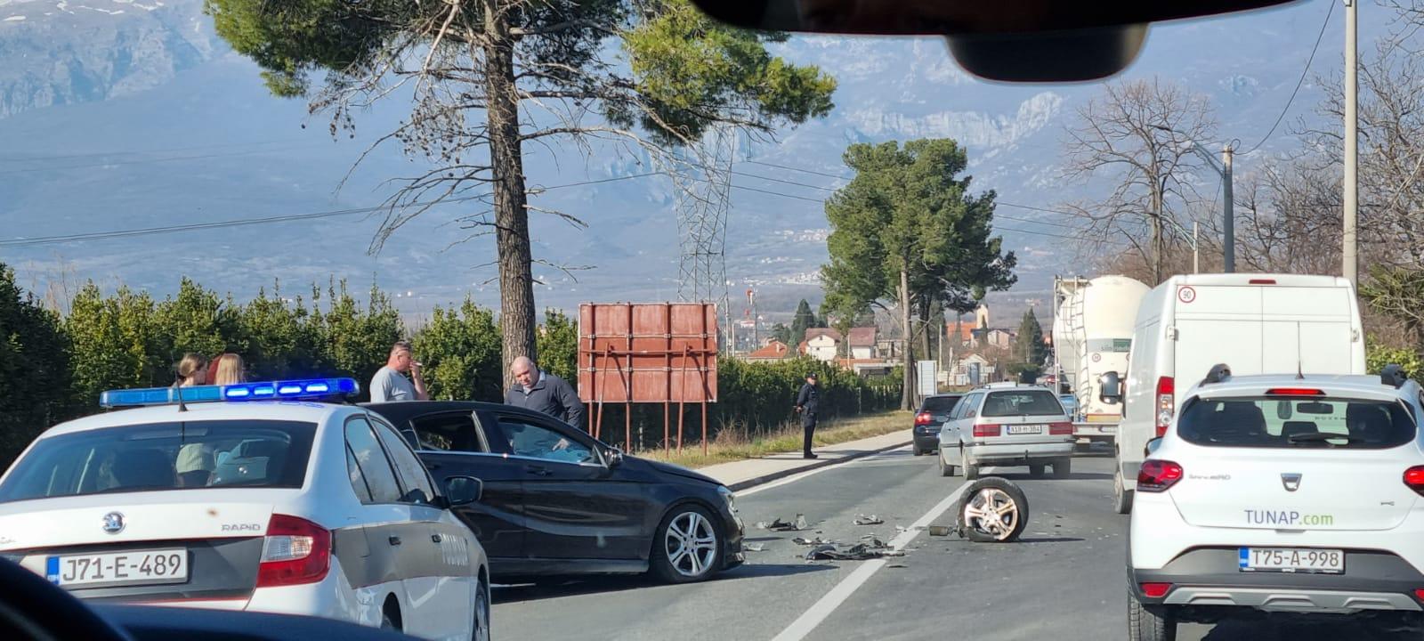 Kod Mostara došlo do saobraćajne nesreće, jedna osoba lakše povrijeđena