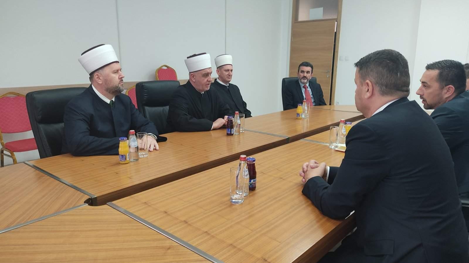 Reisu-l-ulema Kavazović u Doboju: Trebamo svi biti svjesni kolika je veličina mira u našoj zemlji