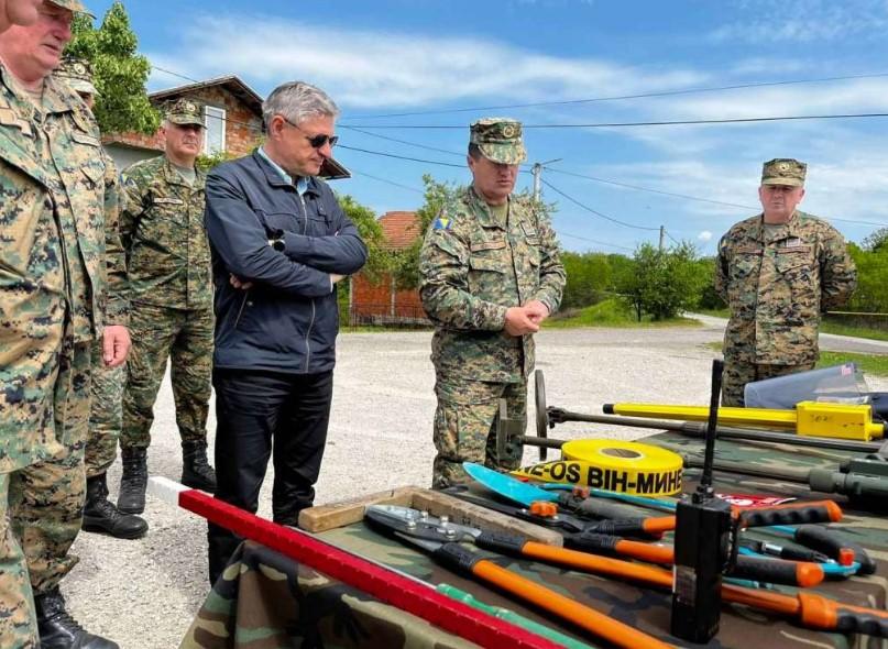 Ministarstvo odbrane i Oružane snage obišli deminersko radilište