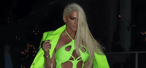 Jelena Karleuša zaintrigirala fanove videosnimkom: Vozila se na motoru sa nepoznatim muškarcem