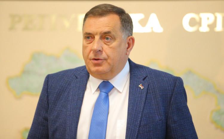 Dodik pozvao Ustavni sud BiH da se registruje i izađe na izbore