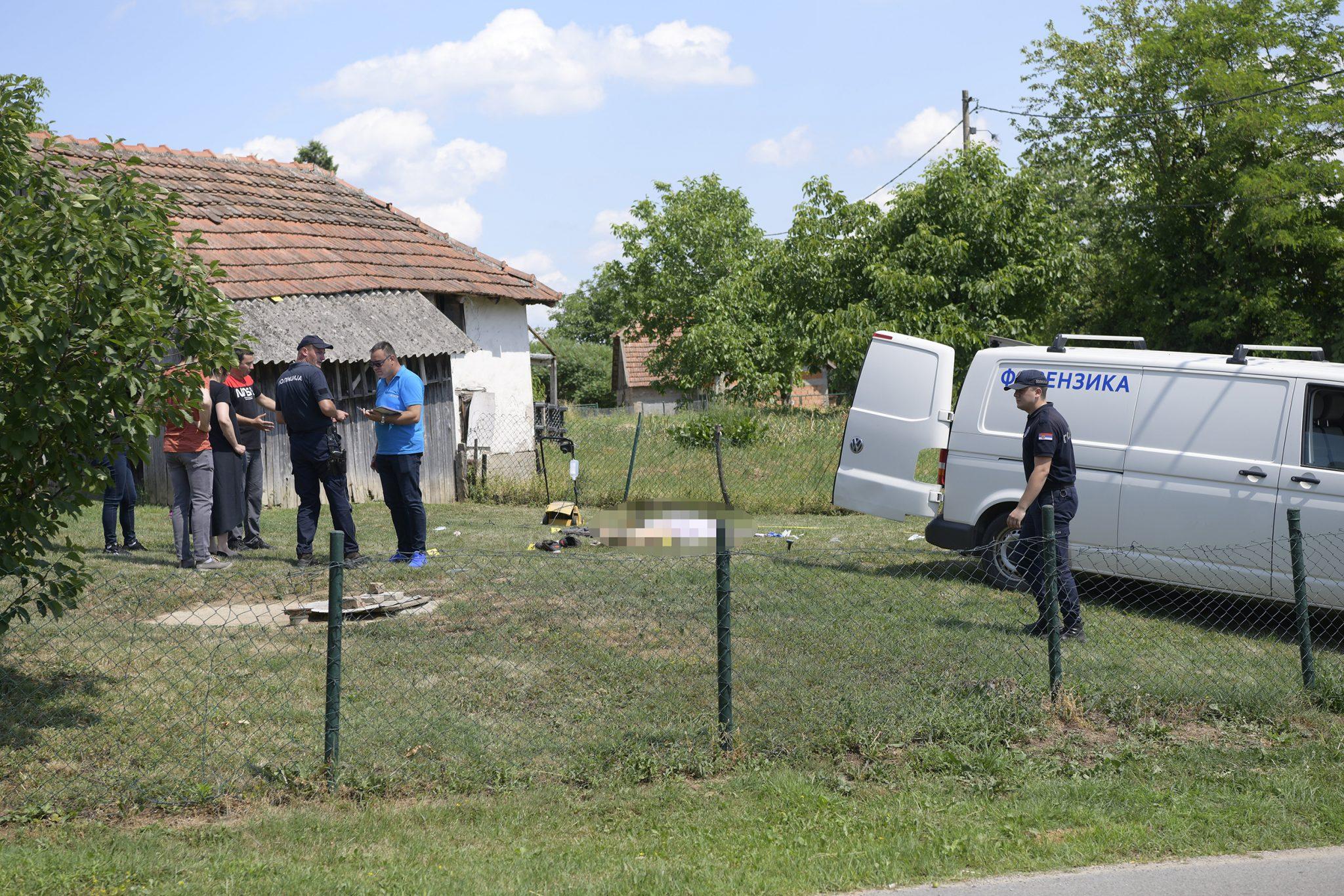 Cure jezivi detalji zločina: Došao da se pomire, pa je ubio dok je kosila travu