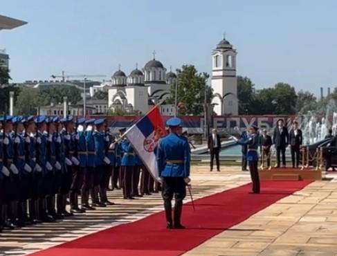 Abazović stigao u Beograd, uz najviše državne počasti dočekala ga Ana Brnabić