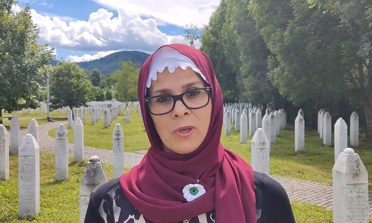 Nermina Mehić iz Bratunca pored bratovog mezara: Želja mi da uvijek dođem ovdje da odam počast