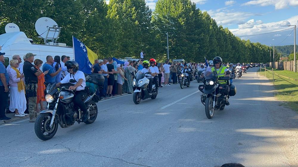 Više stotina motorista iz Sarajeva stiglo u Potočare