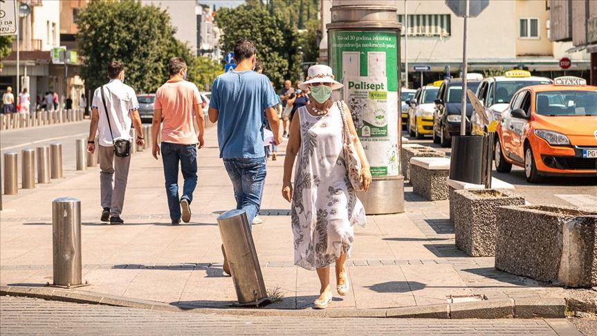 Obavezno nošenje zaštitnih maski u svim ustanovama javne uprave - Avaz